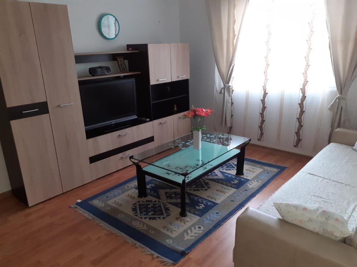 Апартаменти Apartament Ally'S Оршова Екстер'єр фото